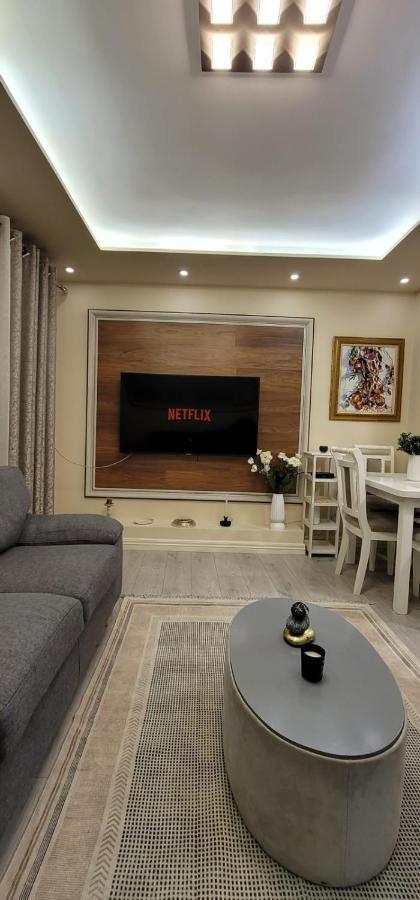 Apartamento New Bazar Luxury Tirana